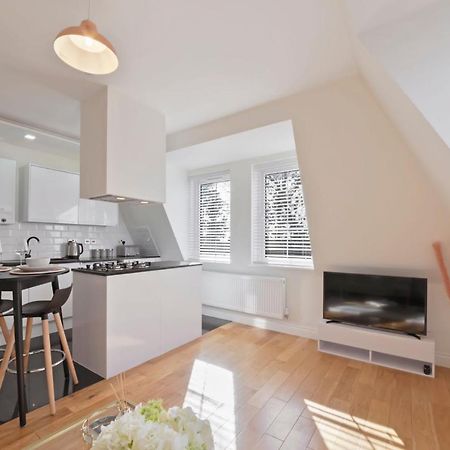 Spacious One Bed Loft Apartment Birchanger 외부 사진