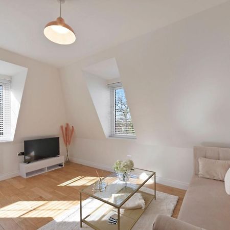 Spacious One Bed Loft Apartment Birchanger 외부 사진