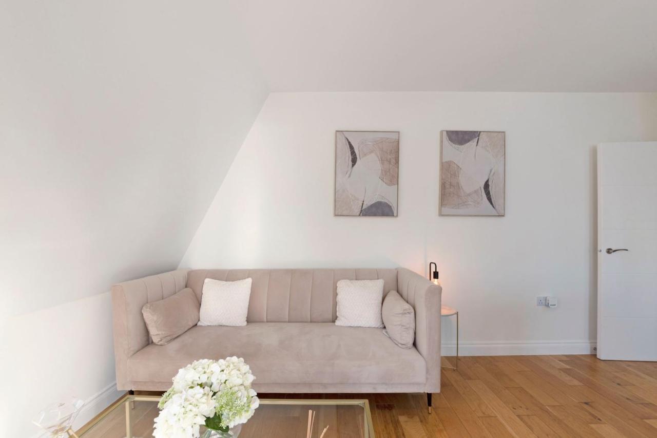 Spacious One Bed Loft Apartment Birchanger 외부 사진