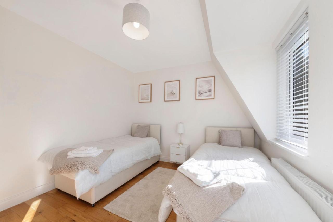 Spacious One Bed Loft Apartment Birchanger 외부 사진
